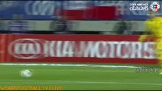 Quinonez, kiper Bolivia ydi perempat final Copa America 2015 memiliki skill menggocek bola seperti Messi saat berhadapan dengan Paolo Guerrero striker Peru.