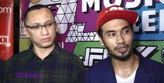 Vidio.com mendukung karya anak bangsa Indonesia. Salah satunya adalah musisi Indonesia, JFlow yang bekerja sama dengan Vidio.com untuk mengangkat karya lokal ke kancah Internasional.