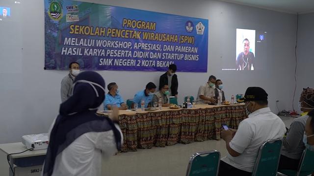 6 Momen Dimas Ahmad Kunjungi Sekolahnya, Isi Workshop dan Bayar Sisa Tunggakan
