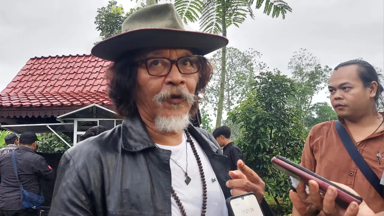 Budayawan Indonesia Sujiwo Tejo saat di Banyuwangi (Istimewa)