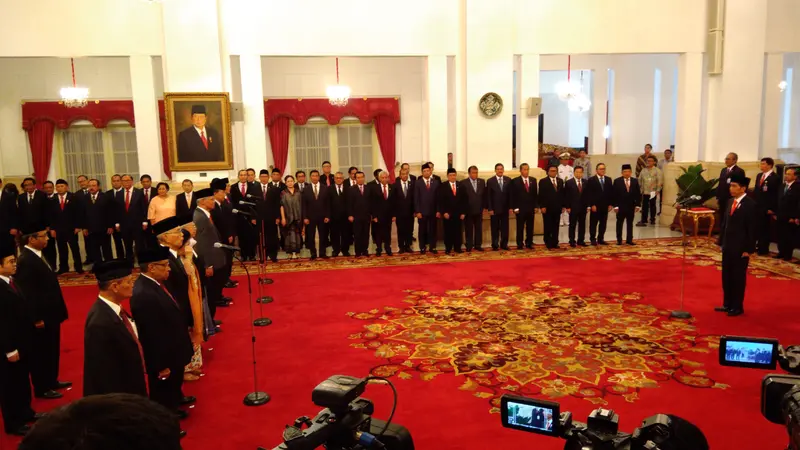 Presiden Jokowi Resmi Melantik Yudi Latif Jadi Kepala UKP-PIP