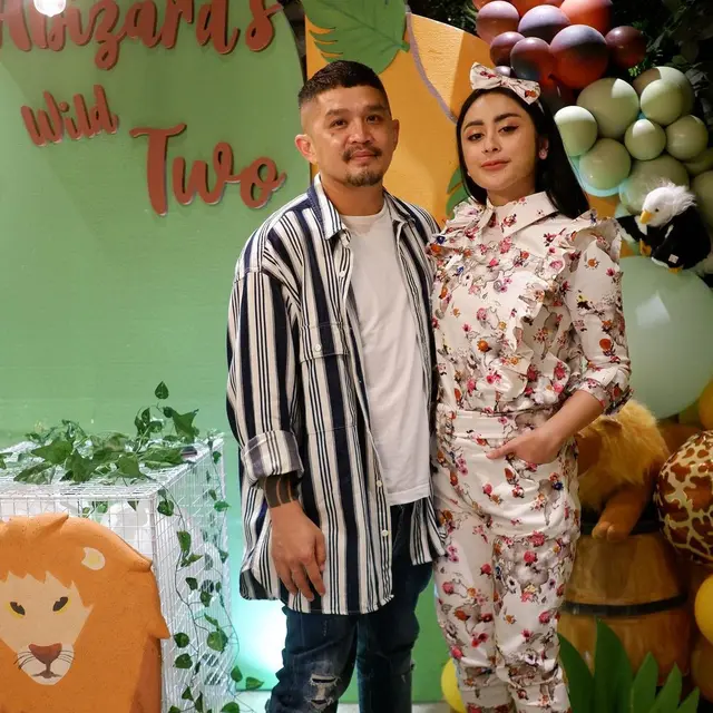Momen Selvi Kitty Rayakan Ultah Anak Sekaligus Anniversary yang Ke-3, Meriah. (Sumber: Instagram/selvikitty dan Instagram/ranggailham)