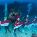 Ketika Merah Putih Berkibar di Dasar Laut Pulau Biak