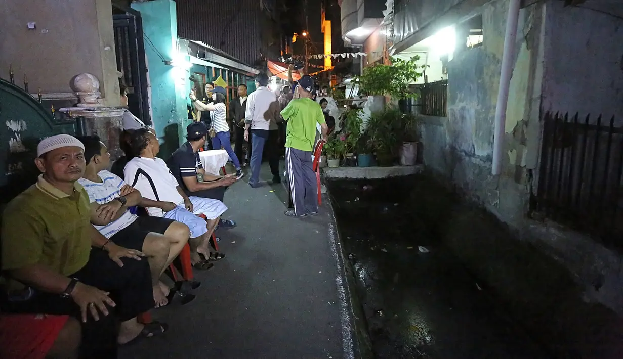 Berada di sekitar taman hiburan Lokasari, Jakarta Barat, ini merupakan tempat berkumpul dan nongkrongnya artis-artis tempo dulu. Selain Mak Laila, sejumlah artis tempo dulu juga pernah tinggal di sana. (Bambang E.Ros/Bintang.com)