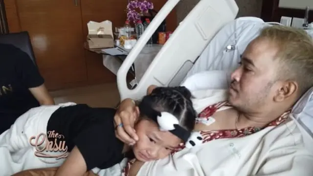Sempat Masuk ICU, Ini 6 Potret Kondisi Ruben Onsu Dirawat di Rumah Sakit
