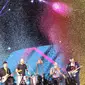 Mengabadikan konser Coldplay di Singapura menggunakan kamera Samsung Galaxy S24 Ultra. Liputan6.com/Agustin Setyo W