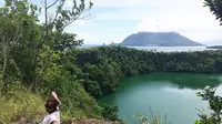 Danau Tolire, Ternate, Maluku. (arinkusumo/Instagram)
