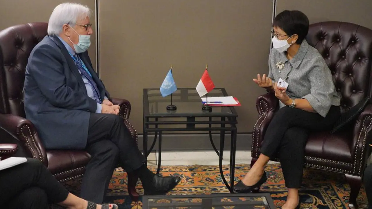 Menlu Retno Marsudi melakukan pertemuan dengan Martin Griffiths, Under-Secretary-General for Humanitarian Affairs and Emergency (Wakil Sekjen PBB, Kepala Bantuan Kemanusiaan). (Dok: Kemlu RI)