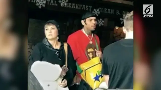 Kabar mengenai kedekatan antara Chris Brown dan Agnez Mo tampaknya kembali memanas.