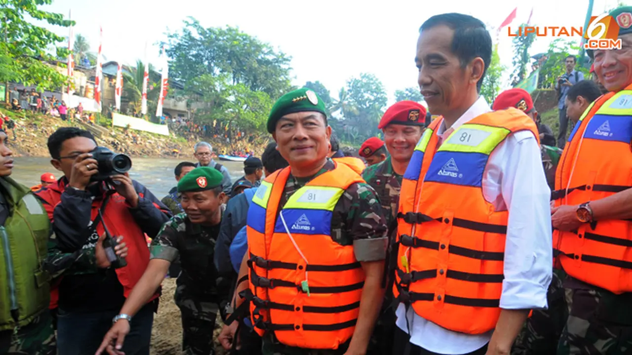 jokowi-dan-kasad-130814b.jpg