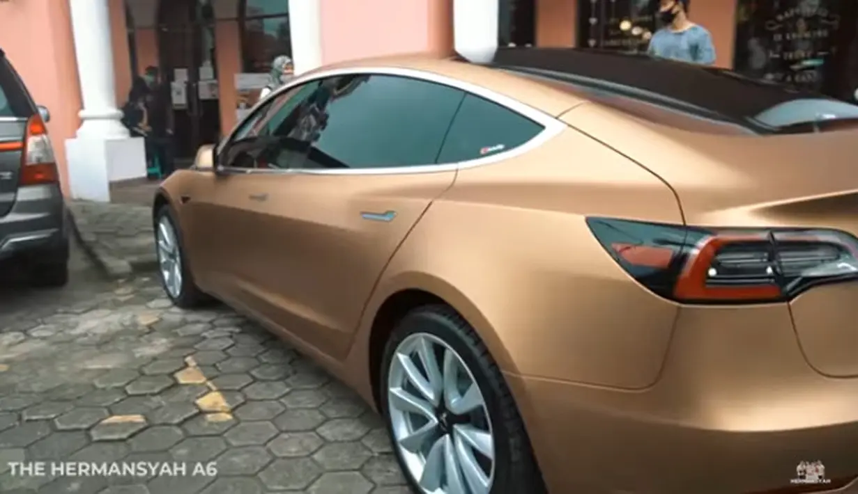 Azriel Hermansyah dan Ashanty (Youtube/ The Hermansyah A6)