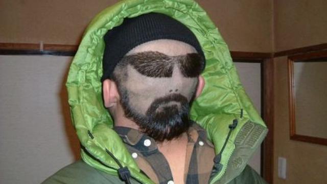 Potongan Rambut Bentuk Wajah Ini Nyeleneh Abis, Bikin Gagal Fokus