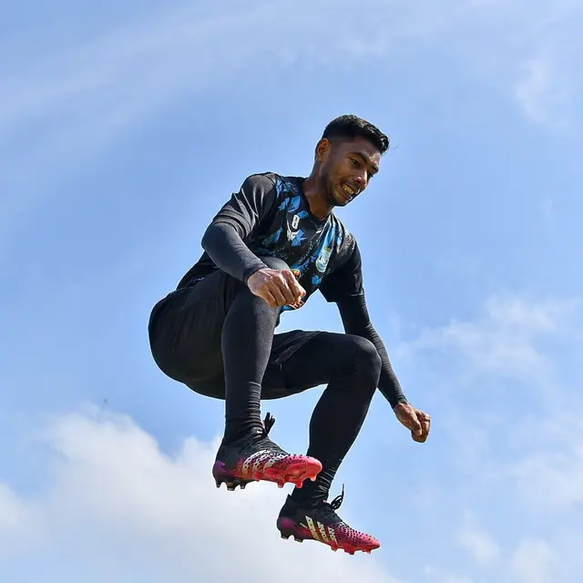 6 Momen Latihan Persela di Stadion Maguwoharjo Yogyakarta, Siap Lawan Persib