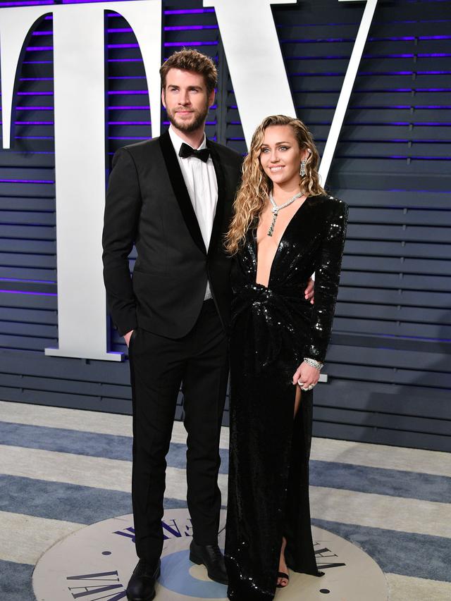 [Fimela] Miley Cyrus dan Liam Hemsworth
