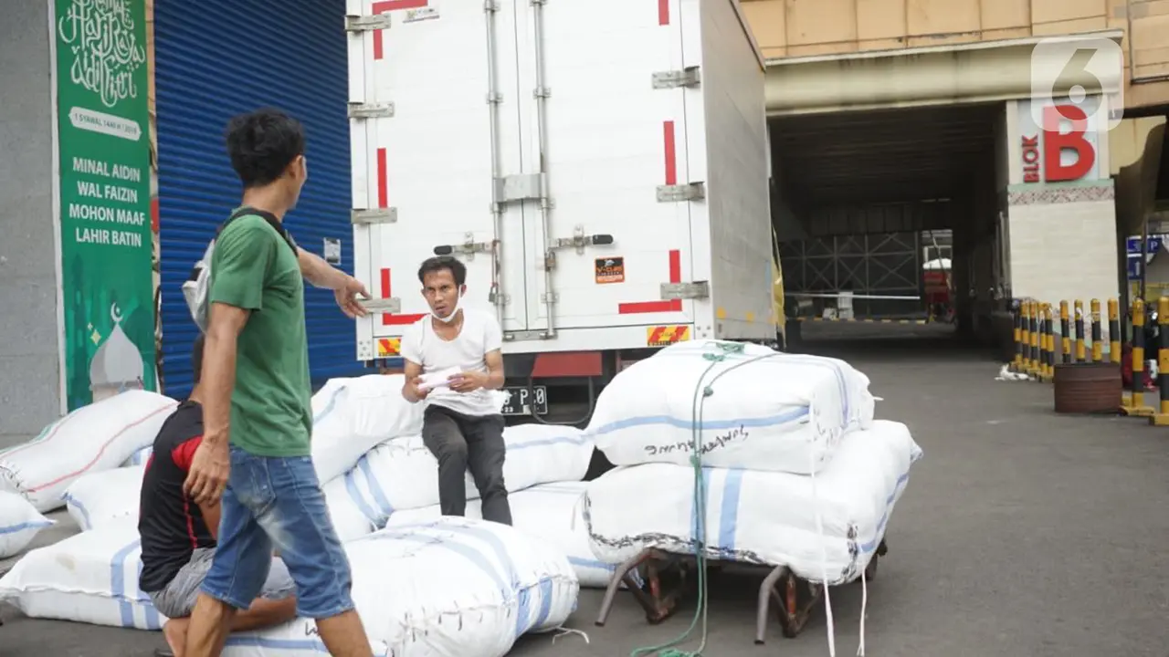 FOTO: Penampakan Pasar Tanah Abang Selama Masa Perpanjangan PSBB