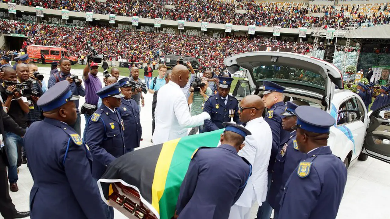  Senzo Meyiwa