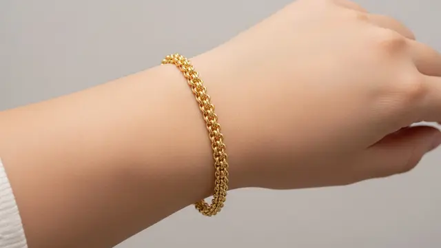 Model Gelang Emas Klasik untuk Tangan Besar/Ilustrasi Gemini AI