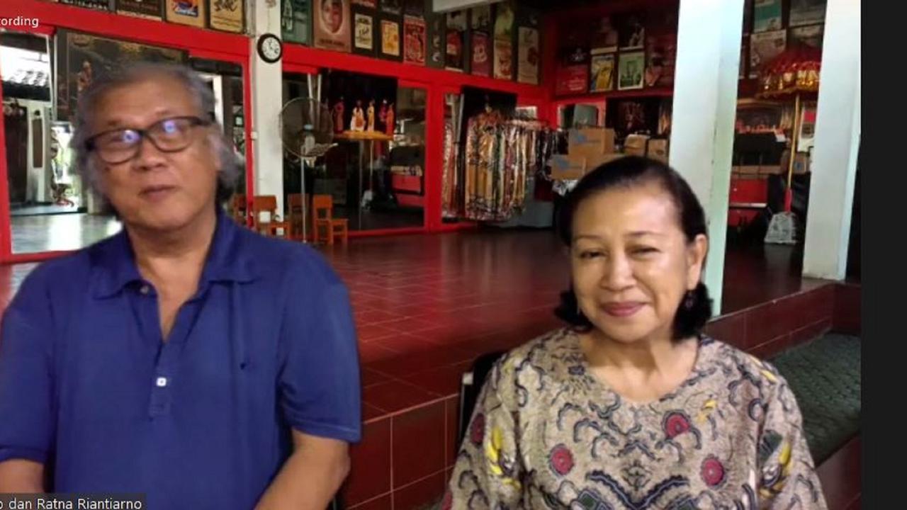 Nano Riantiarno dan Ratna Riantiarno