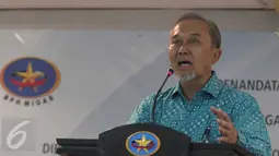 Dirjen Perlindungan ‎Konsumen dan Tertib Niaga Kemendag Widodo berpidato di Jakarta,  (16/2). BPH Migas dan Kemendag menandatangani nota kesepahaman kerja sama pengawasan alat ukur, takar, timbang untuk bahan bakar minyak. (Liputan6.com/Angga Yuniar)