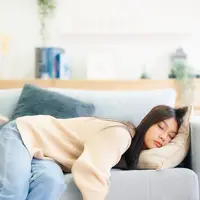 Ilustrasi perempuan malas/copyrightshutterstock/Monster Ztudio
