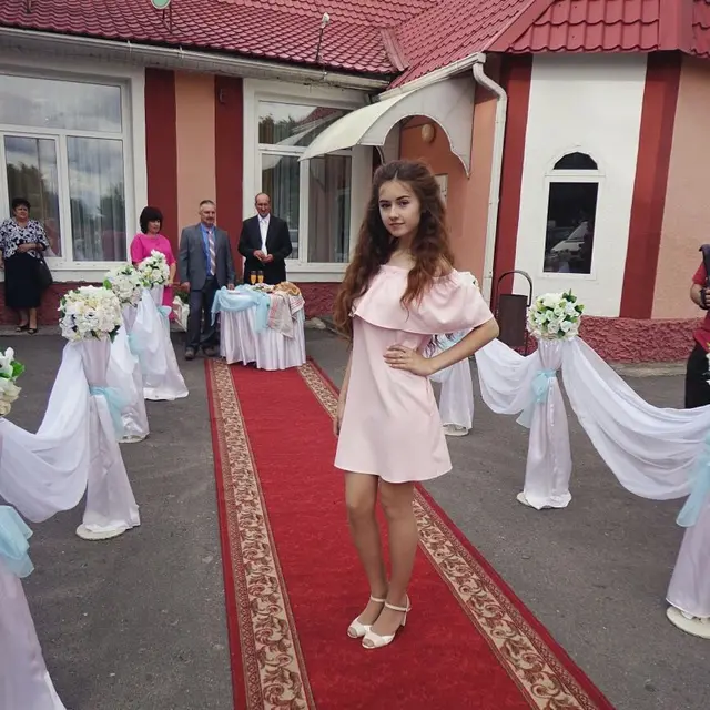 6 Potret Lawas Vika Kolesnaya, Dikabarkan Sudah Menikah dengan Billy Syahputra