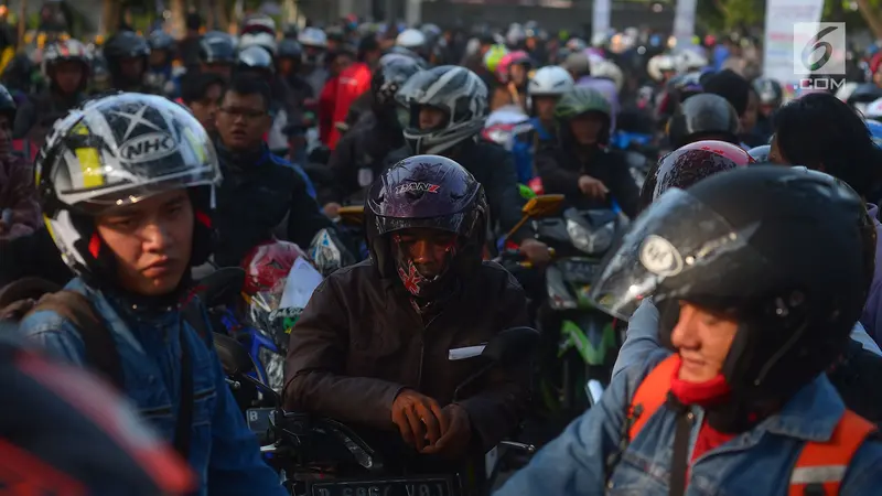 Mudik Gratis Pemotor dengan Kapal Laut