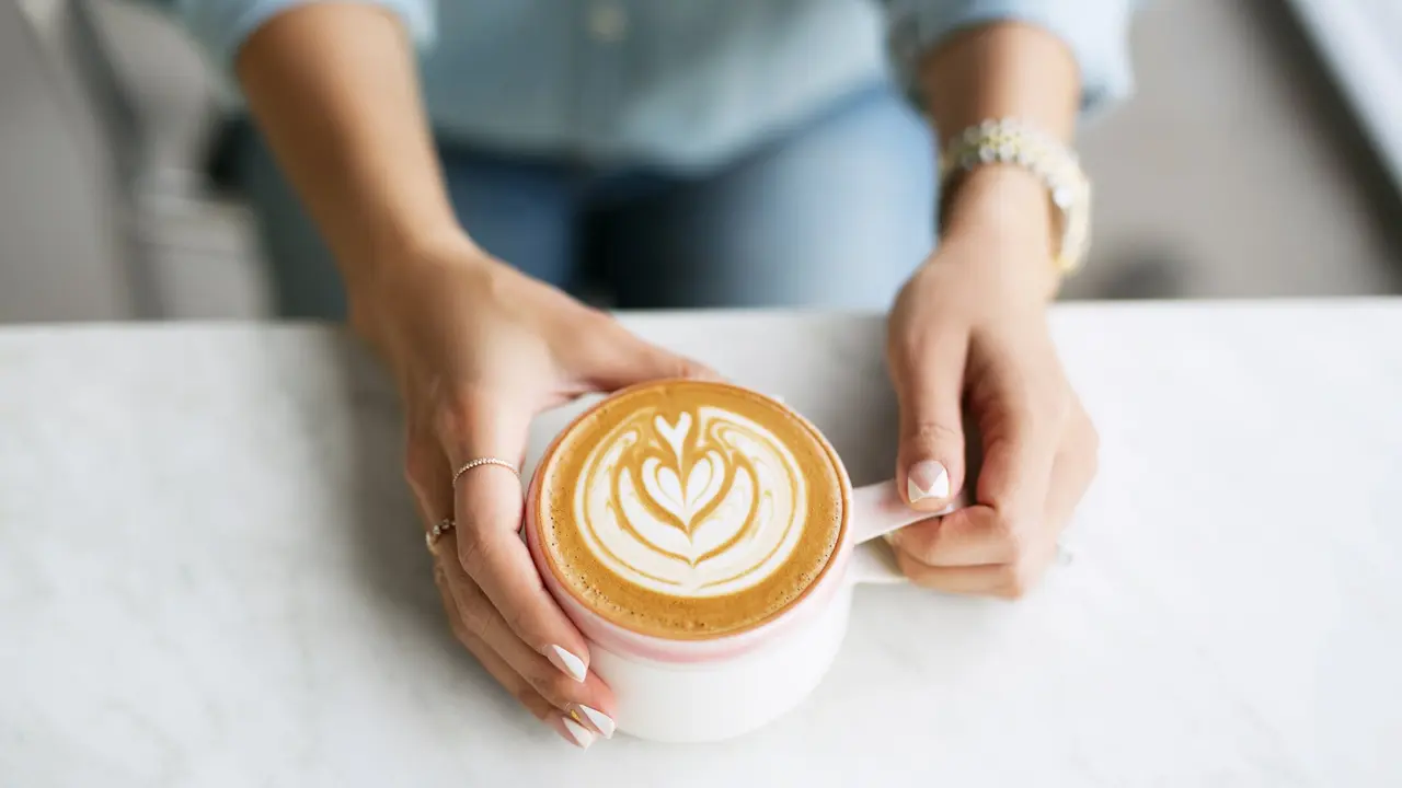 [Bintang] Gaji Rp27 Juta Per Bulan, tapi Beli Kopi Sampai Rp47 Juta, Cerita Gaya Hidup Orang Ini Jadi Viral
