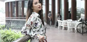 Chacha mengaku kini sedang mulai menabung agar dirinya dapat berangkat haji bersama suami.