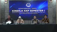 Direktur Kapal Perikanan dan alat penangkapan Ikan Kementerian Perikanan dan Kelautan (KKP) Mochamad Idnillah, dalam konferensi pers Capaian Kinerja KKP Semester I-2024, di Kantor KKP, Jakarta, Jumat (26/7/2024). (Tira/Liputan6.com)