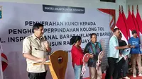 Sedih, Maruarar Sirait Ungkap Ada Keluarga Hidup di Kolong Tol hingga 3 Generasi