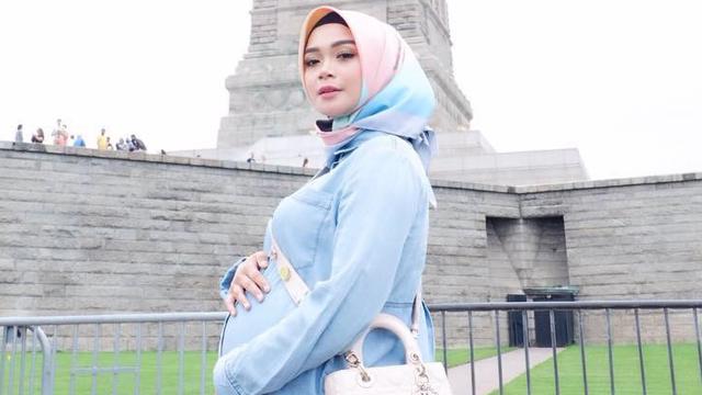 [Bintang] Sheza Idris