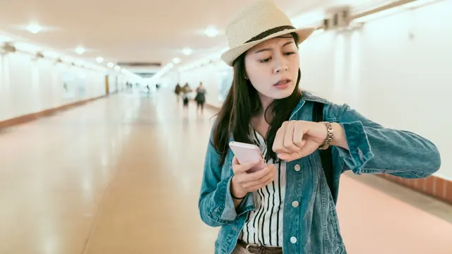 Jarang Disadari, Ternyata 5 Hal Ini Bisa Sebabkan Susah BAB Saat Traveling