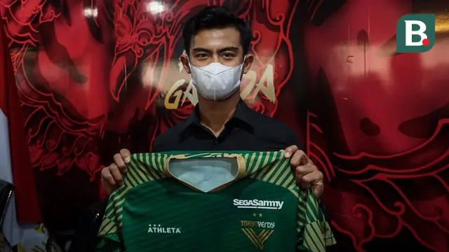 Foto: Siap Berlaga di Jepang, Pratama Arhan Pamer Pakai Kaos Tokyo Verdy