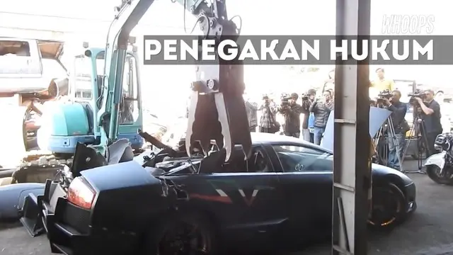 WHOOPS: Detik-detik Lamborghini Seorang Pilot Dihancurkan Pemerintah 
