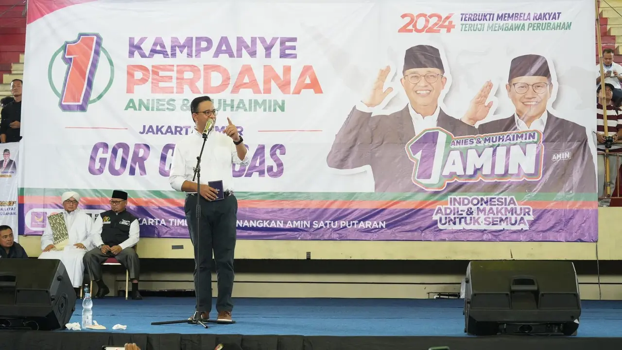 Kampanye Perdana Calon Presiden (Capres) Nomor Urut 1 Anies Baswedan di Gor Ciracas, Jakarta Timur, Selasa (28/11/2023).