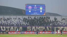 Tampil di markas sendiri, Persita sukses menggulung PSIM dengan skor telak 4-0. (Bola.com/M Iqbal Ichsan)