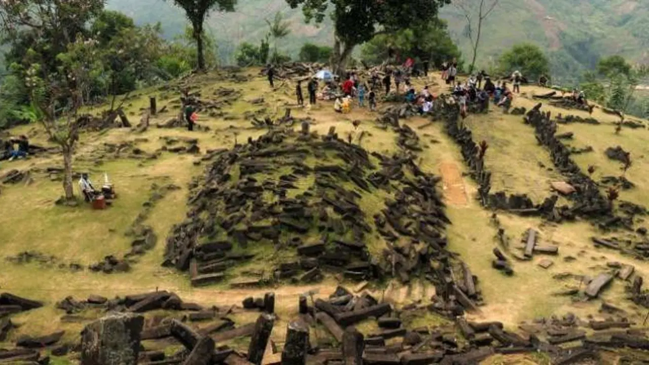 Gunung Padang
