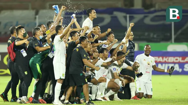 Foto: Antiklimaks Bali United saat Jadi Juara BRI Liga 1, Dibantai Persebaya 0-3