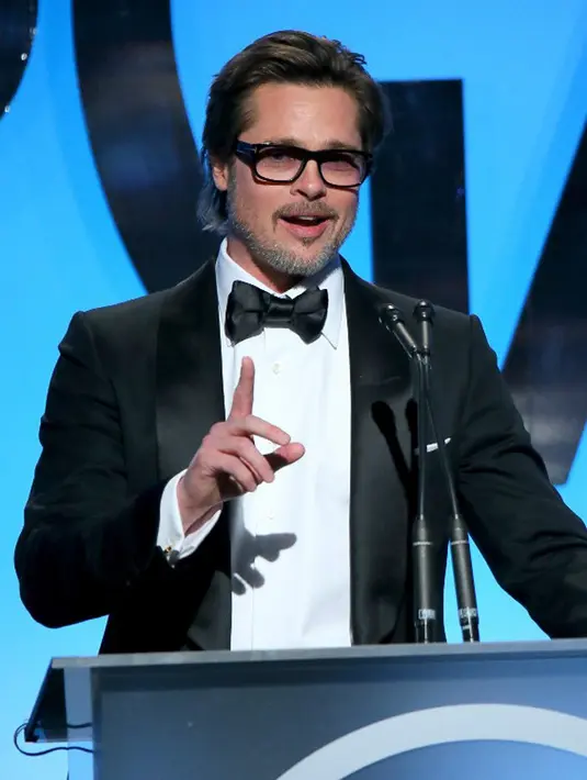 “Brad membiasakan waktunya kini dengan banyak melakukan refleksi diri, pengembangan diri,” tutur sumber. (AFP/Bintang.com)