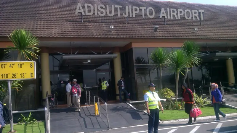 Bandara Adisutjipto 