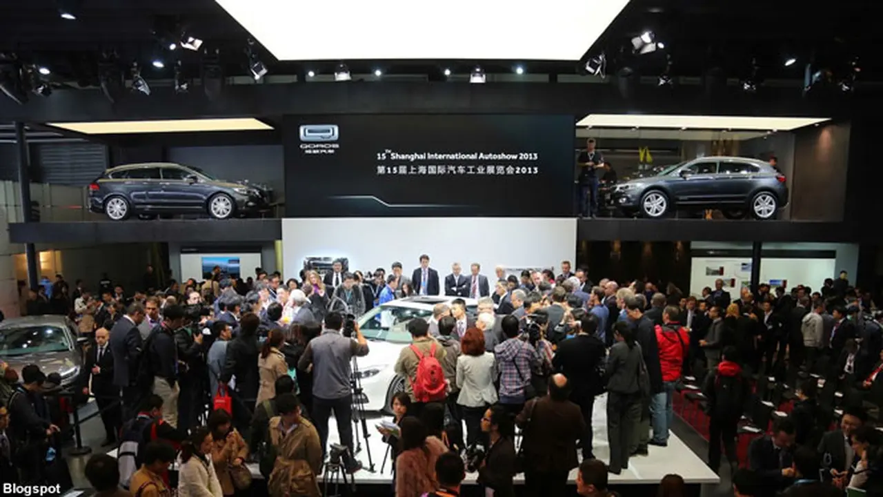 sedan-laku-140203-b.jpg