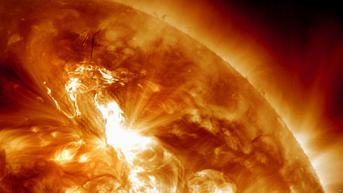 Astronom: Matahari Terbuat dari Lebih Banyak Logam dari yang Pernah Kita Duga