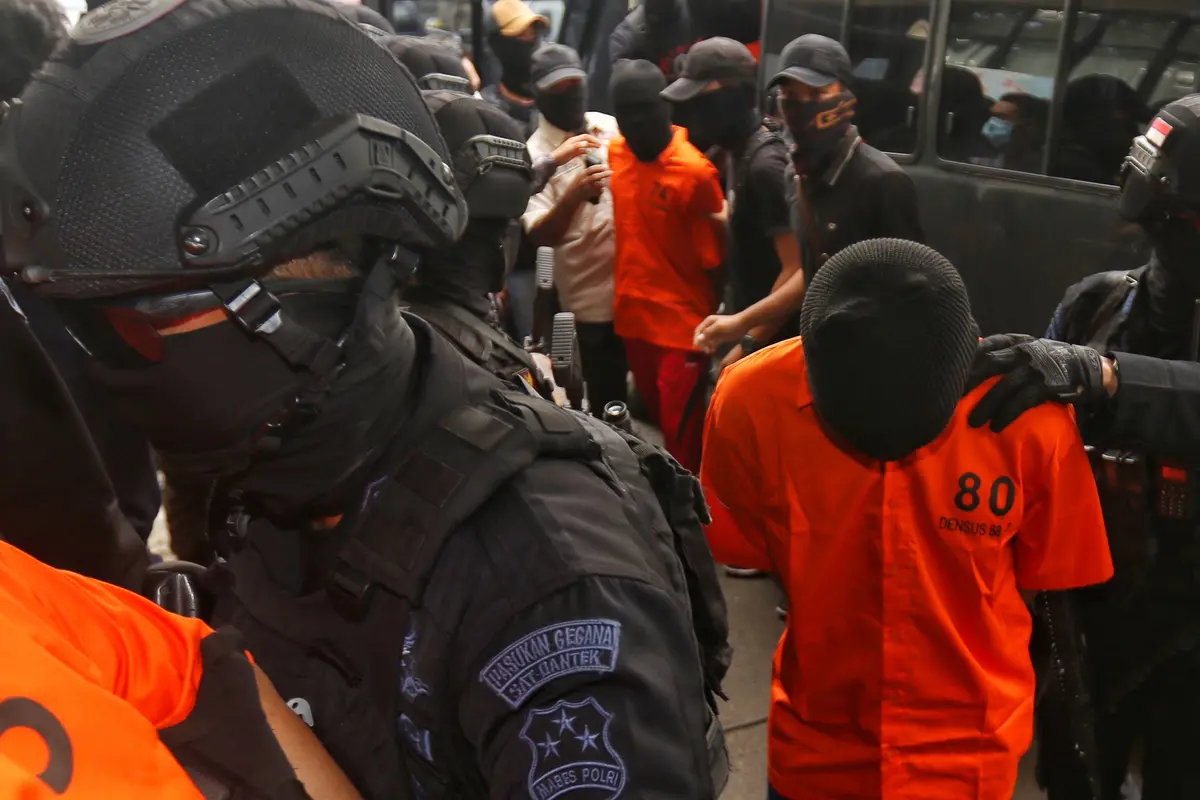 Polisi Tangkap Terduga Teroris