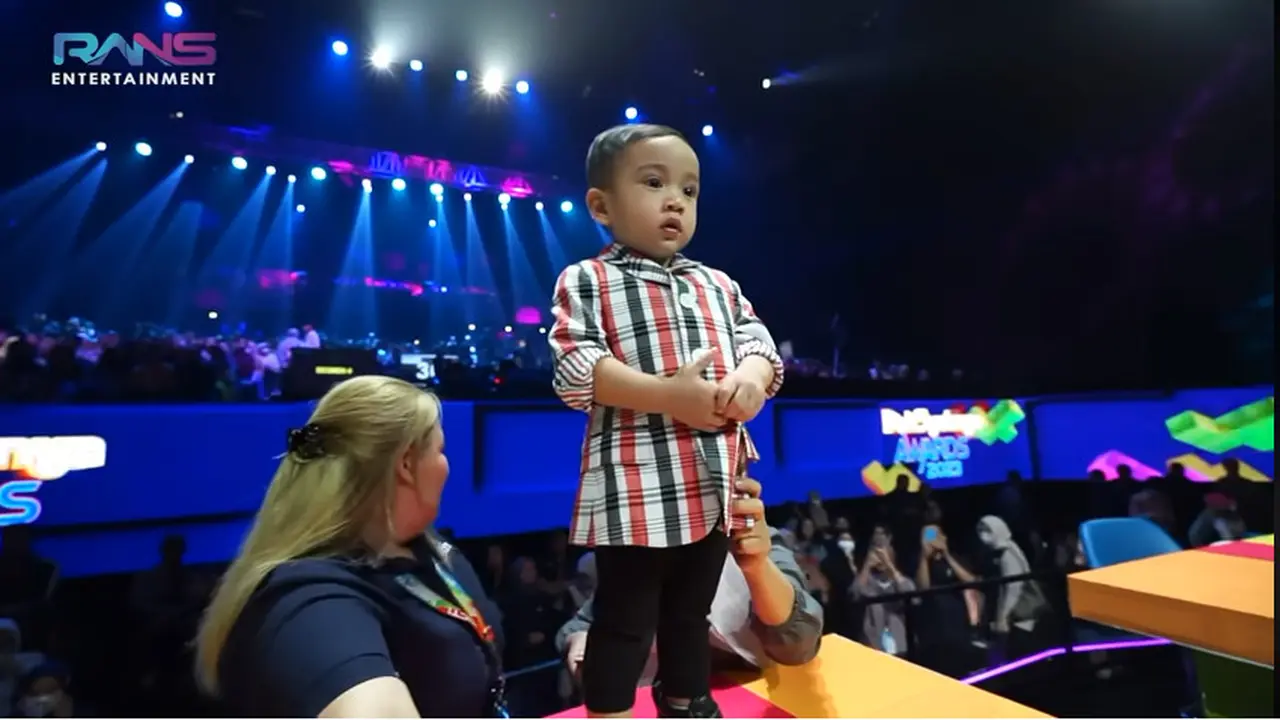 Rayyanza di acara Dahsyat