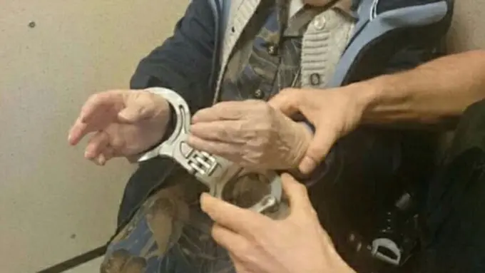 [Bintang] Nenek 99 Tahun Ini Ngidam Ditangkap dan Dipenjara, Ada Apa?