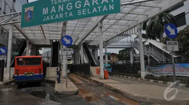 Kondisi Terminal Manggarai yang baru setahun lalu di revitalisasi kini tampak memprihatinkan, Jakarta (5/9/2014) (Liputan6.com/Johan Tallo)