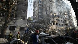 Serangan udara Rusia menghantam ibukota Ukraina, Kyiv, pada 17 Juni 2025. (Genya SAVILOV/AFP)