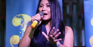Anggun C Sasmi