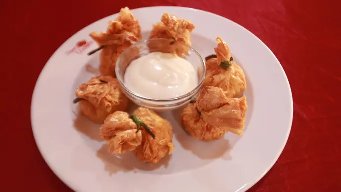 Chef Jordhy Aldyan Latif Alumni Master Chef Season 6 Berikan Resep Ekado Ikan Ayam Kulit