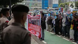 Organisasi Kongres Uighur Dunia melaporkan tindakan Pemerintah China yang melarang warga negaranya atau siapapun yang berada di Tiongkok, untuk melalukan ibadah puasa. (Liputan6.com/Faizal Fanani)